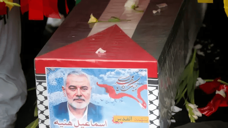 Haniyeh enterré au Qatar, l'Iran et ses alliés préparent leur riposte