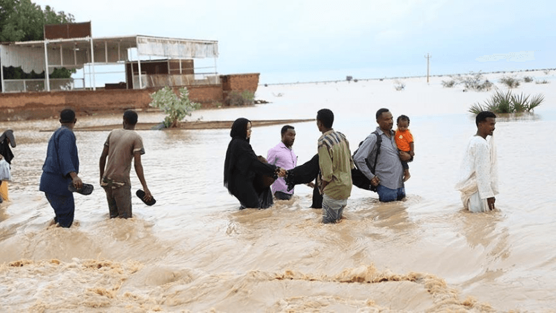 سيول جارفة تجتاح مدناً سودانية وتدمر آلاف المنازل