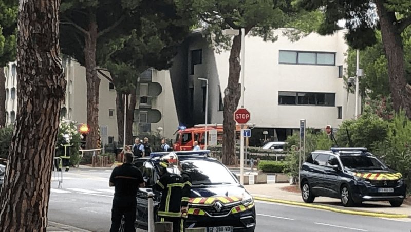 France: Voitures incendiées et explosion devant une synagogue