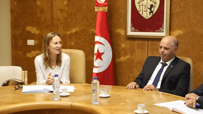 La Tunisie et la France discutent de la coopération en transports