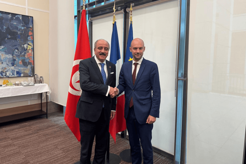 Mohamed Ali Nafti rencontre son homologue français à Paris