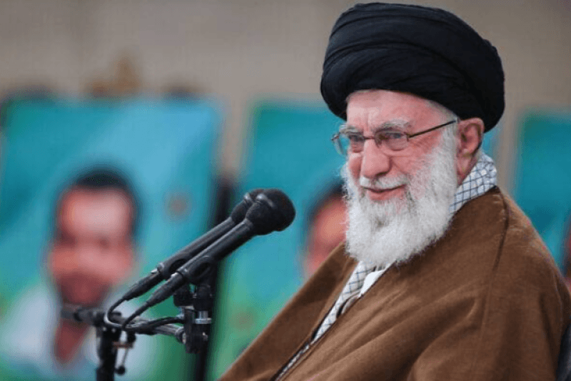 Khamenei: Le Hezbollah, plus grand défenseur du Liban face à Israël