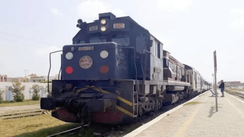 La machine d'un train Tunis-Sousse prend feu...