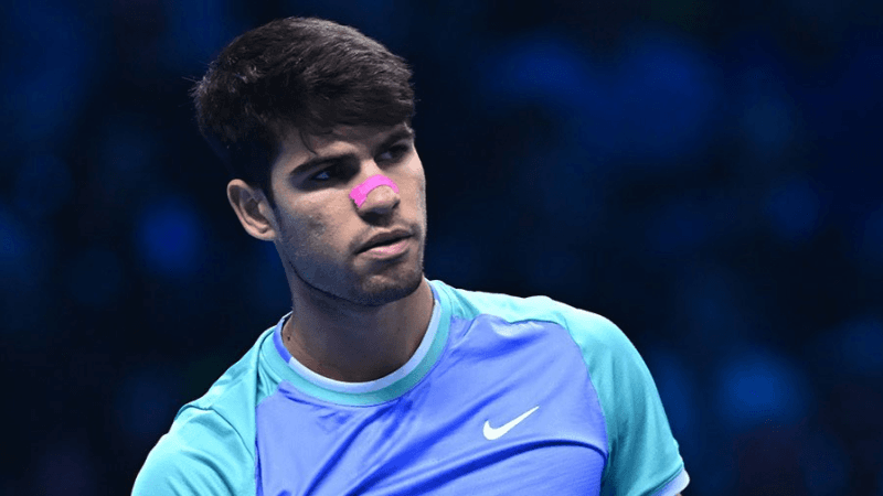 ATP Finals: Alcaraz s'impose en deux sets face à Rublev