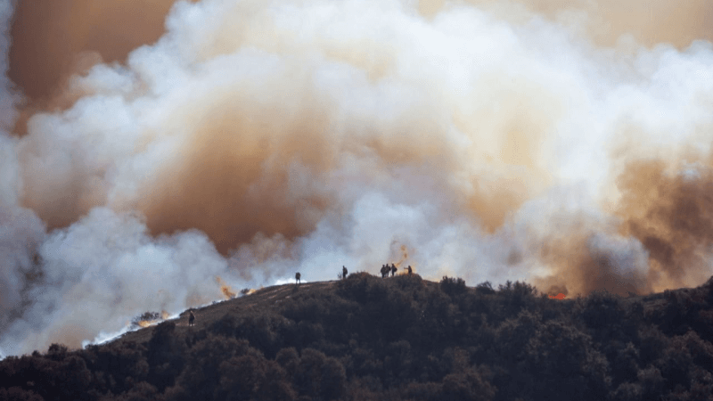 Incendies à Los Angeles : 16 morts et de nouvelles zones menacées