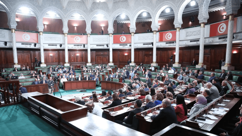 60 députés demandent l'amendement du décret 54