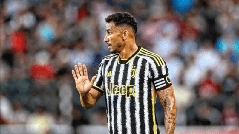 Danilo quitte la Juve...