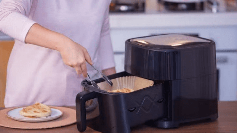 L'Airfryer, star des cuisines : un allié santé ou un risque caché ?