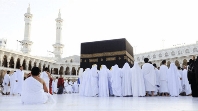 وزير الشؤون الدينية للحجيج: كل الظروف ملائمة لأداء المناسك بيُسْرٍ