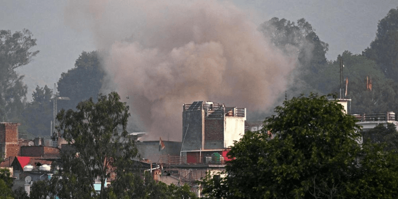 Inde-Pakistan: La guerre monte encore d'un cran... Jammu frappé
