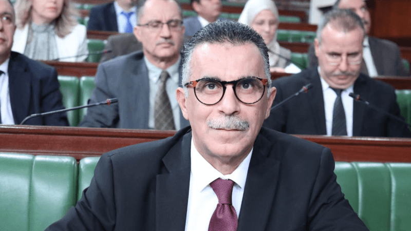الهذيلي: صدور أوامر للتفويت في عقارات دولية بالدينار الرمزي لشركتين