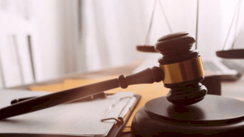 Faux papiers à des terroristes: 72 ans de prison...