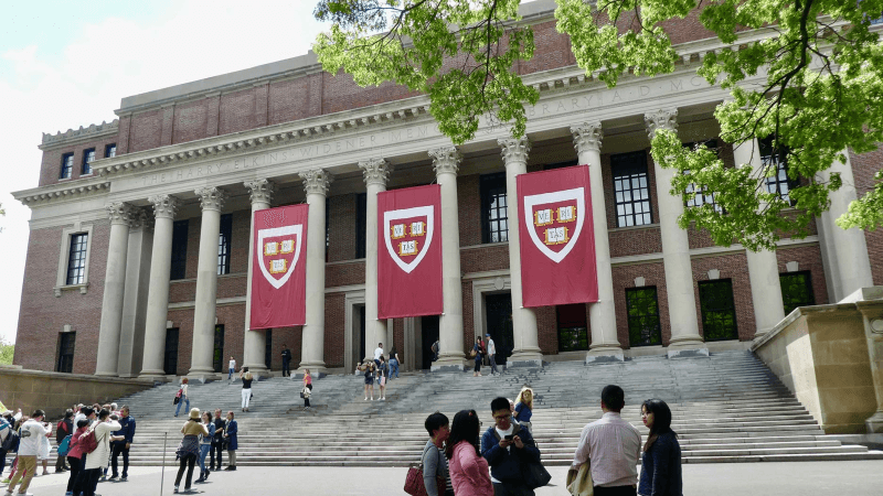 Université Harvard: Les étudiants étrangers persona non grata ?