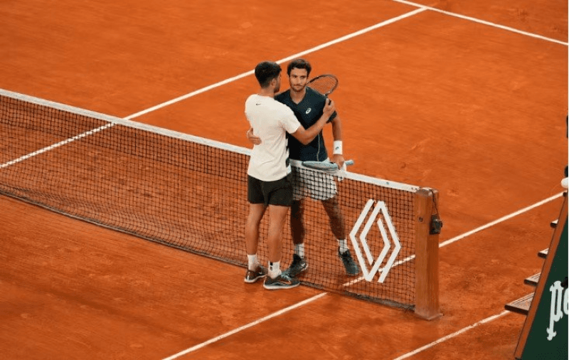 Roland-Garros : Musetti abandonne, Alcaraz en finale