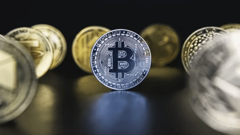 بريطانيا تستعد لرفع الحظر على سندات الدين المشفرة