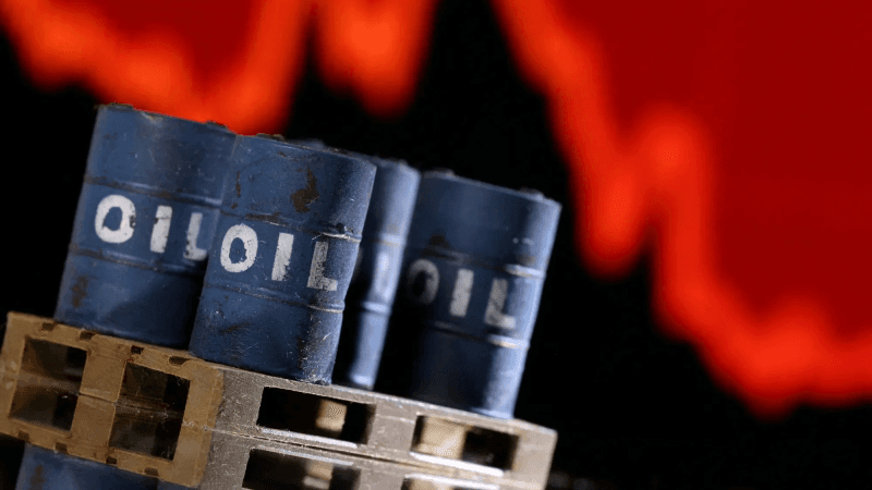 Frappes israéliennes en Iran: Les cours du pétrole flambent de 10%