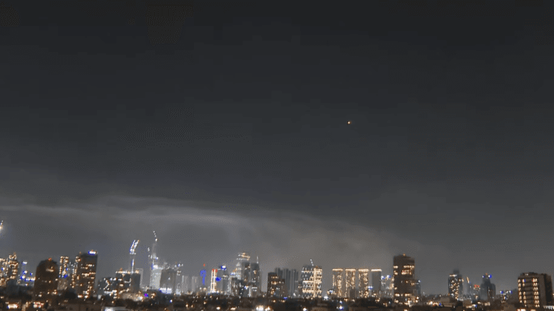 L’Iran frappe 'des dizaines de cibles' en Israël