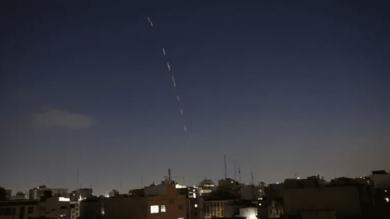 تفعيل الدفاعات الجوية في طهران للتصدي لضربات إسرائيلية