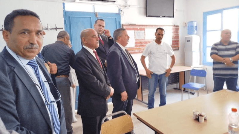وزير التربية يتابع انطلاق اختبارات 'السيزيام' من رمادة