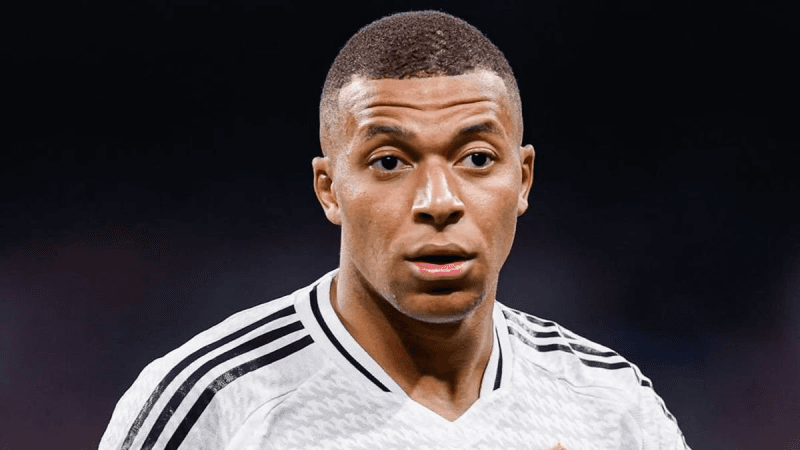 ريال مدريد: مبابي في المستشفى بسبب التهاب في المعدة