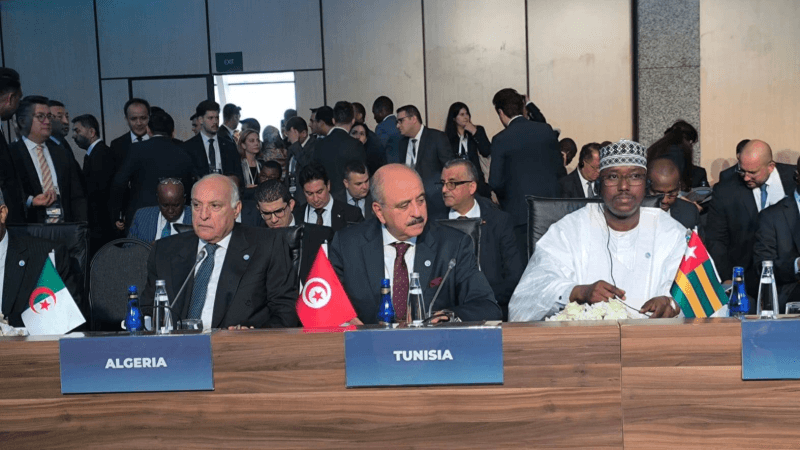 La Tunisie réitère son soutien à l'Iran...