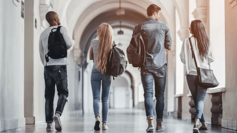 معرض جامعي للناجحين في البكالوريا في صفاقس