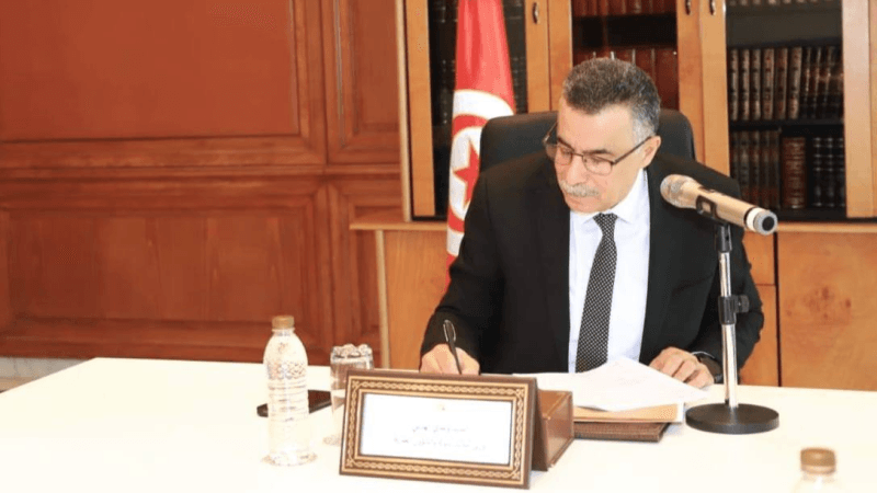 تعزيز مراقبة السيارات الإدارية لضبط التجاوزات وتحسين استغلالها