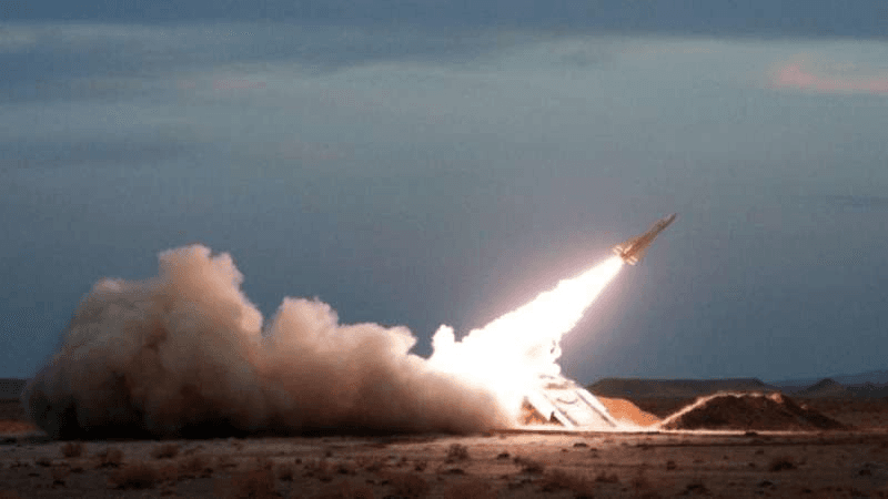 Yémen : les Houthis tirent un missile balistique vers Israël