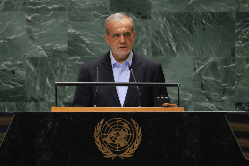 Le président iranien accuse Israël d’avoir tenté de l’assassiner