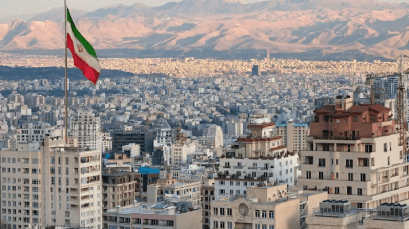 وزير دفاع الكيان المحتلّ: سنضرب إيران مجدداً إذا هددتنا