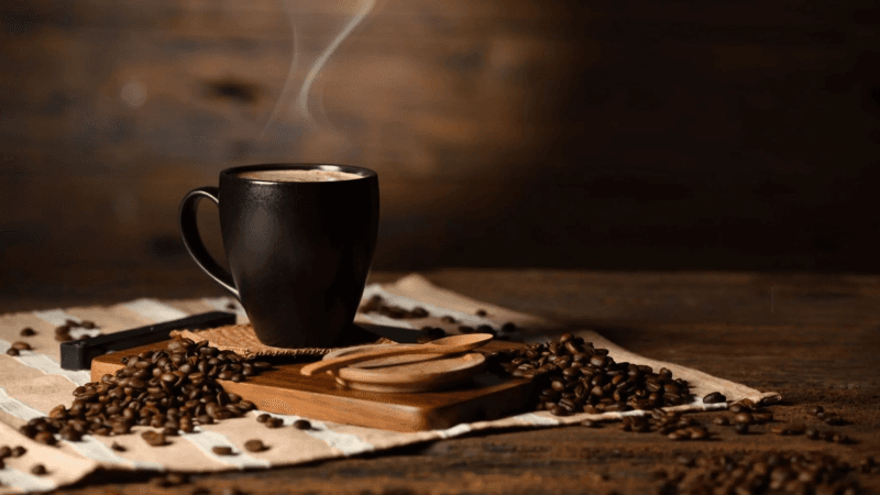 احذروا الإكثار من شرب القهوة خلال الجوّ الحرّ.. لهذا السبب