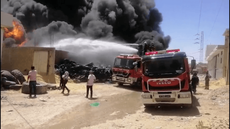 قابس: حريق في مستودع للعجلات المطاطية بالمنطقة الصناعية