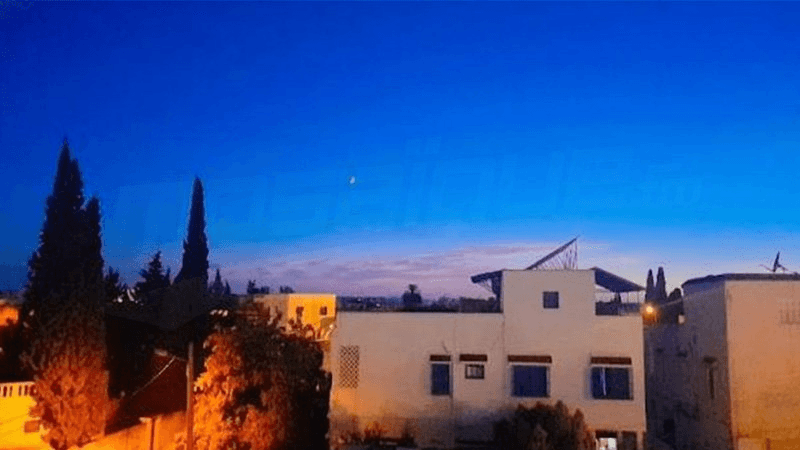 سماء صافية الليلة