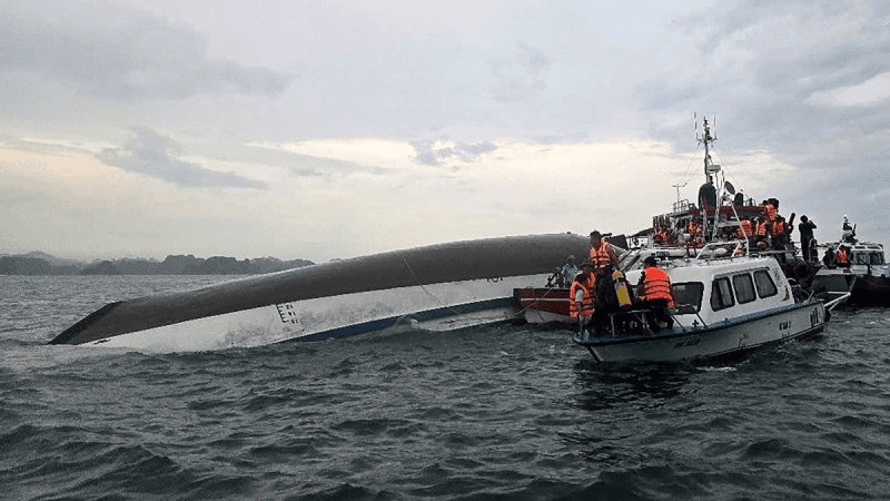 Naufrage d'un bateau touristique au Vietnam: Le bilan monte à 34 morts