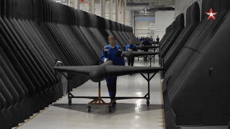 La Russie dévoile la 'plus grande usine de drones au monde'