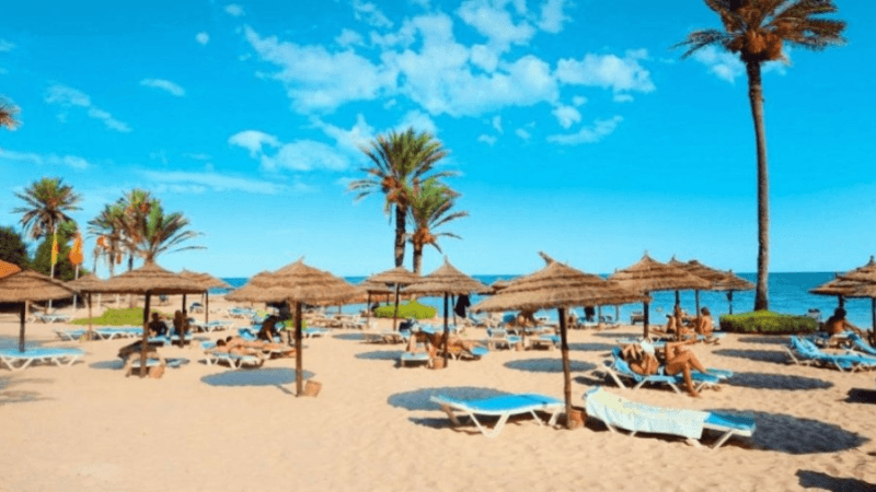 السباحة ممكنة اليوم مع ملازمة الحذر