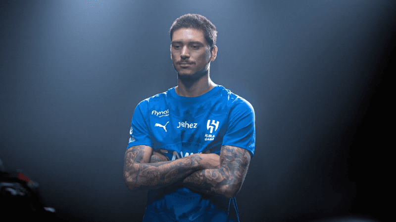 الهلال السعودي يتعاقد مع مهاجم ليفربول نونيز