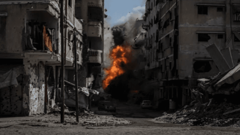 غزة: شهداء من النازحين وأحزمة نارية على حي الزيتون