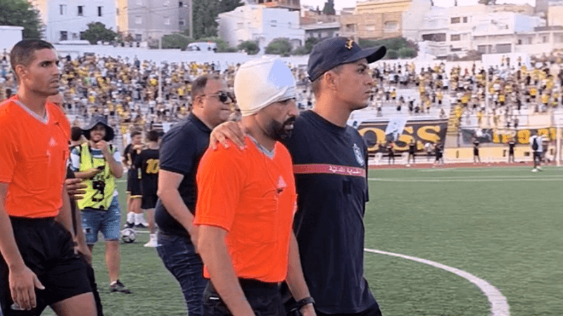 CA – CAB : Match interrompu...un juge de touche gravement blessé