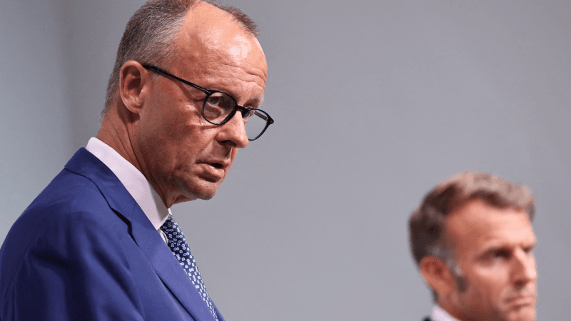 Le chancelier allemand préoccupé par la situation politique en France