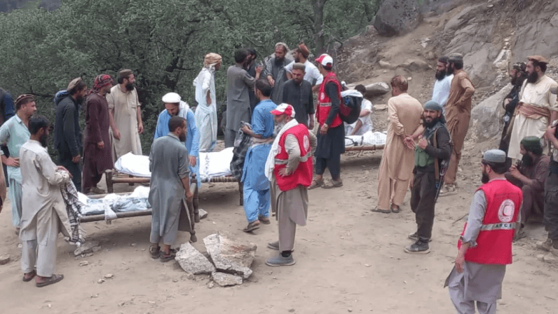 Séisme en Afghanistan: Plus de 900 morts et 3.000 blessés