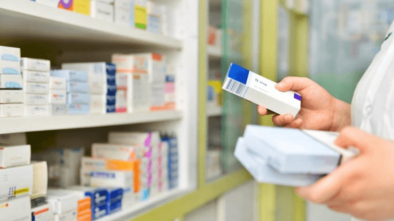 الحكومة تقرّ إجراءات لترشيد وحوكمة التصرف في المنظومة الدوائية