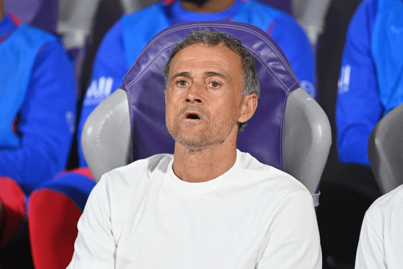 Luis Enrique hospitalisé après une chute à vélo