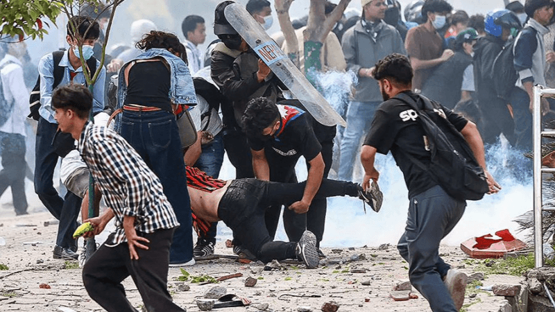 مقتل عشرة أشخاص في النيبال خلال احتجاج على حظر وسائل التواصل الاجتماعي