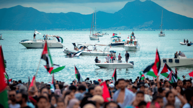 45 محاميا للقيام بالإجراءات القانونية قبل إبحار أسطول الصمود