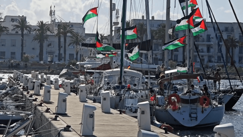 Les habitants de Bizerte accueillent la flottille 'Soumoud'