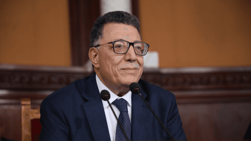 رئيس البرلمان يجتمع بعدد من النواب حول واقع وآفاق قطاع زيت الزيتون