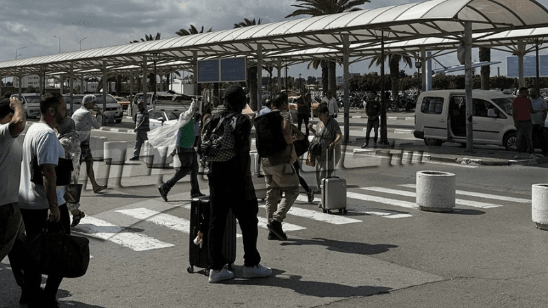 المهاجم الفرنسي فلوريان دانهو يصل إلى تونس للإمضاء مع الترجي