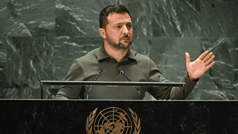 Zelensky appelle à arrêter Poutine