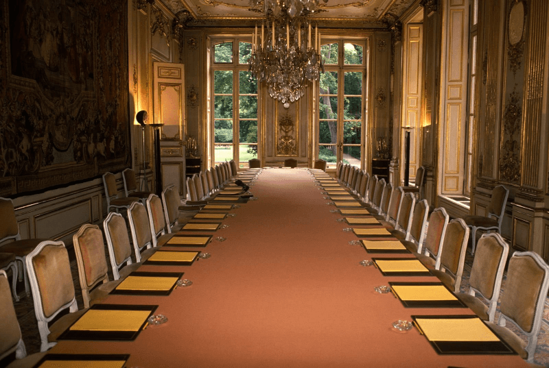 Crise à Matignon : ce qui a conduit Lecornu à démissionner